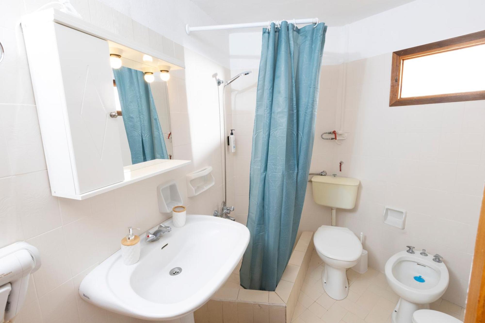 Oelia Rooms & Apartments Agia Marina  Esterno foto