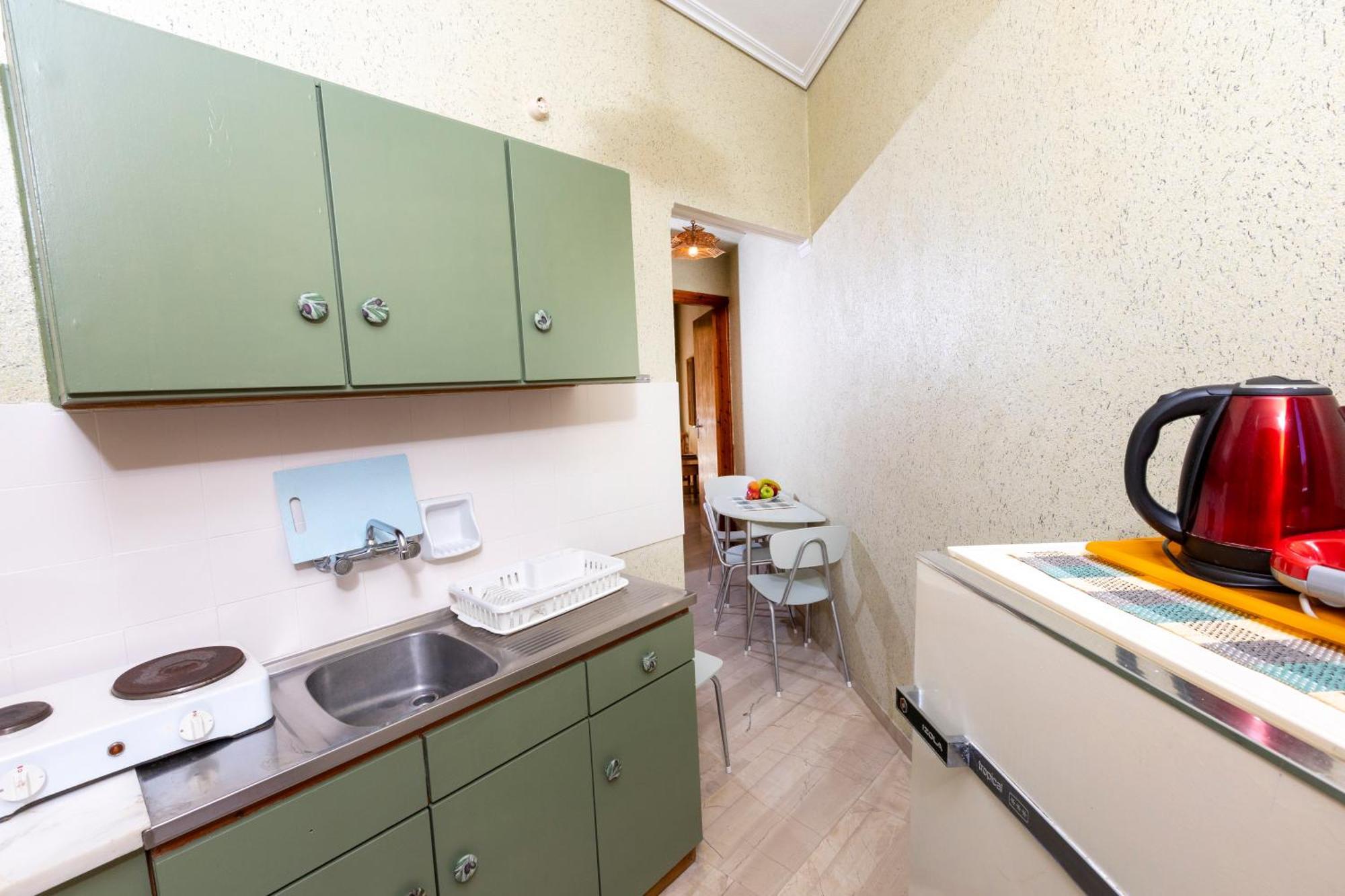 Oelia Rooms & Apartments Agia Marina  Esterno foto